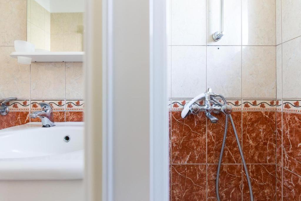 קרק Apartments Hodanic מראה חיצוני תמונה