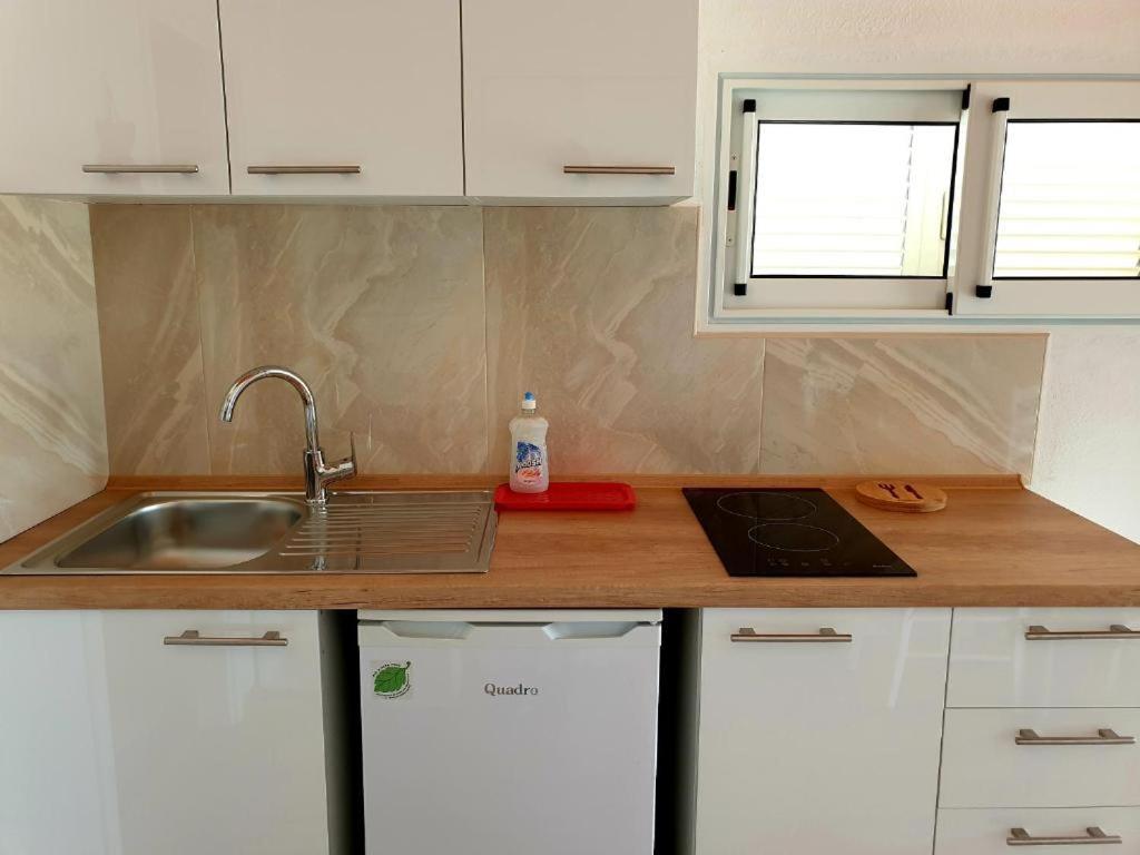 קרק Apartments Hodanic מראה חיצוני תמונה
